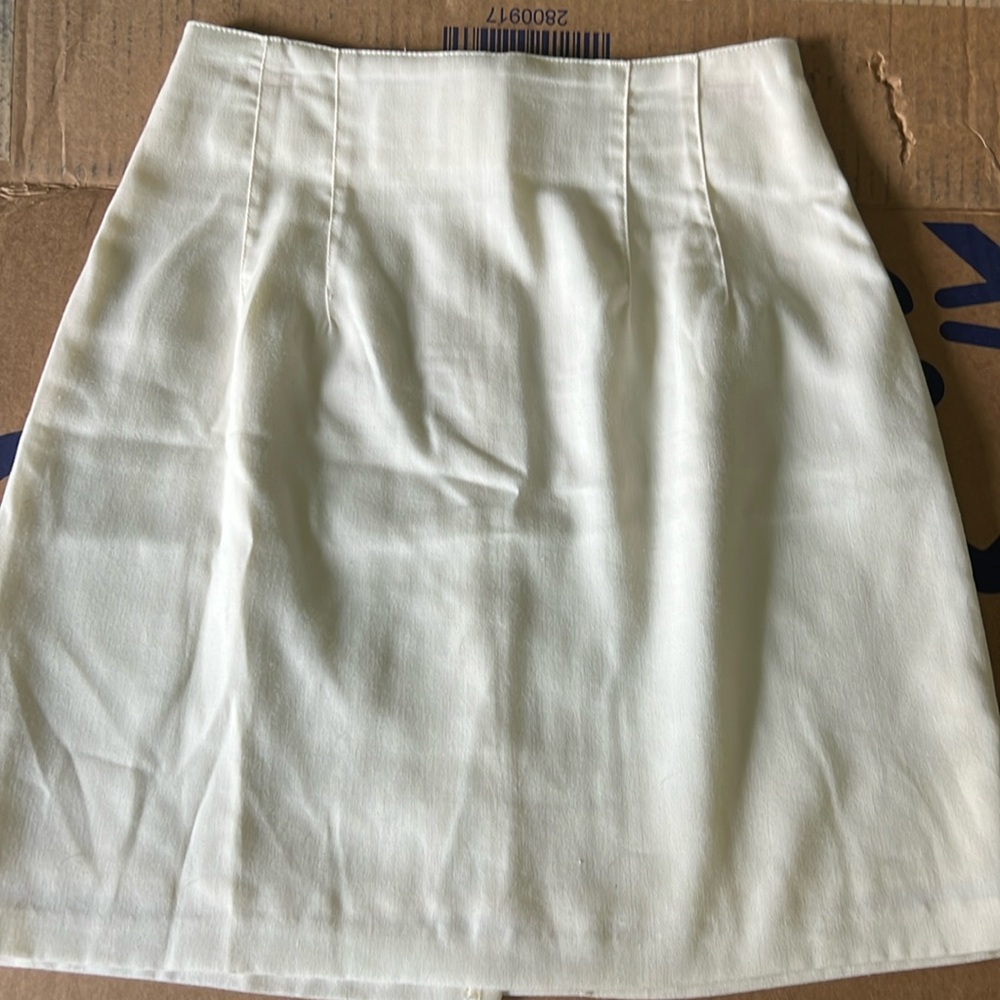 Women’s skirt
